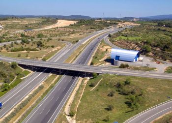 El Govern abre la puerta a recuperar los peajes en la AP-2 y la AP-7 ante la saturación de las vías