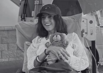 Muere Fina García, la maestra sevillana de 27 años que conmovió a España con su mensaje de despedida