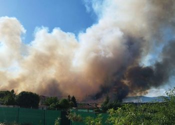 El incendio de Lozoyuela avanza sin control en Madrid: ya hay un detenido por provocar el fuego