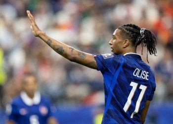 Olise quiere fichar por el Real Madrid y ya se lo ha confesado a sus compañeros, según L’Équipe