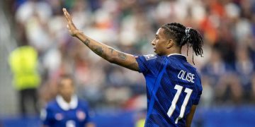 Olise quiere fichar por el Real Madrid y ya se lo ha confesado a sus compañeros, según L’Équipe