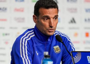 Scaloni, entre elogios y risas antes de la final ante España: “Que salga el autobús de la selección ya me preocupa”