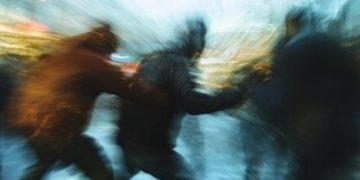 Un grupo de radicales encapuchados agrede a los clientes de un bar de Berriozar mientras veían la final del Mundial de fútbol