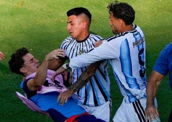 Tensión tras la final del Mundial 2026: varios jugadores argentinos agreden a Eric García y Gavi al término del partido