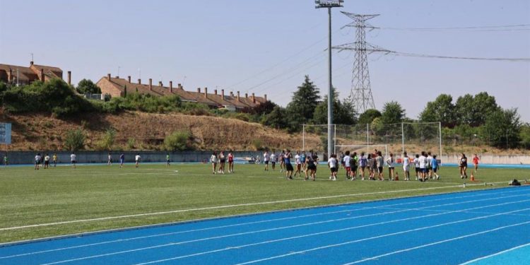 La Guardia Civil investiga posibles agresiones sexuales a menores en un campamento de Arroyomolinos