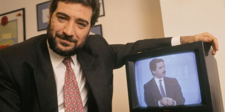 El PSOE pide la reapertura de la causa contra Miguel Ángel Rodríguez y le afea el borrado de sus mensajes