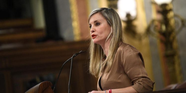 Verónica Martínez Barbero reivindica agotar la legislatura frente a la crisis del PSOE: «No estamos aguantando, estamos gobernando»