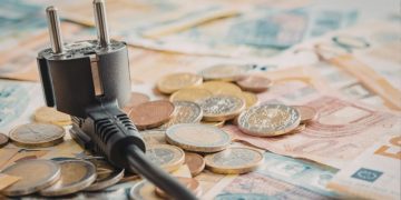 El precio de la luz hoy, lunes 27 de julio: sube un 41 % y estas son las horas más baratas