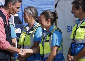Sánchez sitúa la evolución de los incendios en fase «favorable», pero pide «máxima prudencia» ante 12 horas «decisivas»
