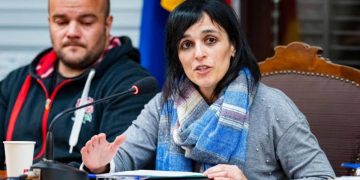 La alcaldesa de Ripoll activó la vía de urgencia para la plaza de policía que ganó su hija tras paralizar seis meses las oposiciones