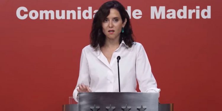 Ayuso acusa a Sánchez de “permitir la invasión” en Ceuta para ocultar sus “juicios”