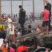 La Policía valla el centro de Ceuta y desaloja a los migrantes de la zona ante la llegada inminente de Pedro Sánchez