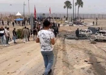 Así quedó la zona marroquí de la frontera con Ceuta: vehículos calcinados y numerosos daños