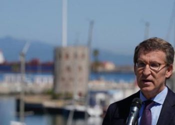 Feijóo viajará este sábado a Ceuta en plena crisis migratoria y exige al Gobierno medidas excepcionales