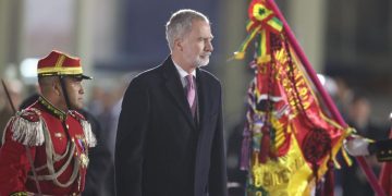 El Rey expresa su «indignación» por los sucesos de Ceuta y exige al Gobierno garantizar la seguridad ciudadana