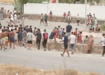 Marruecos rompe su silencio sobre Ceuta: admite 11 muertos y cifra en 40.000 las personas movilizadas
