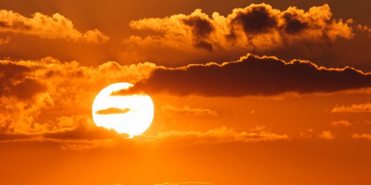 El calor da una tregua este lunes, pero la AEMET alerta de tormentas fuertes y granizo