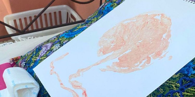 Lola Orellana comparte su primera imagen con su hija y emociona con un homenaje a Rosario Flores