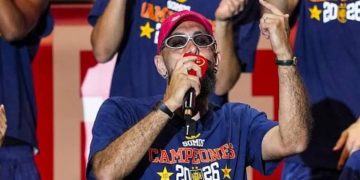 Borja Iglesias denuncia graves amenazas tras no pronunciarse sobre la crisis de Ceuta