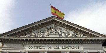 El PP exige habilitar el Congreso y el Senado en agosto por la crisis migratoria de Ceuta