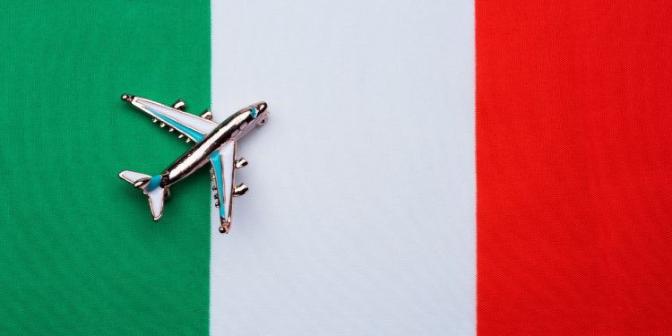 Viajar de España a Italia ya no es igual: controles de pasaporte y colas de hasta 90 minutos