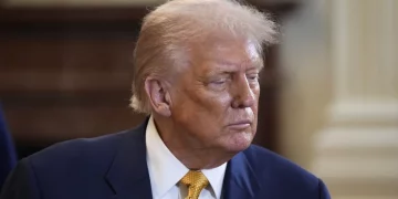 Trump vuelve a la carga contra la ciudadanía por nacimiento y abre otra batalla judicial en EEUU