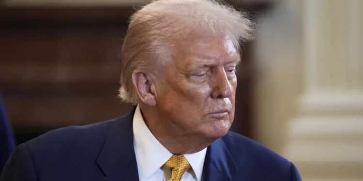 Trump vuelve a la carga contra la ciudadanía por nacimiento y abre otra batalla judicial en EEUU