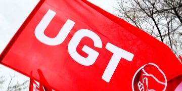 UGT se suma a la concentración de las cuatro culturas en Ceuta y reclama “unidad, respuestas y más recursos”