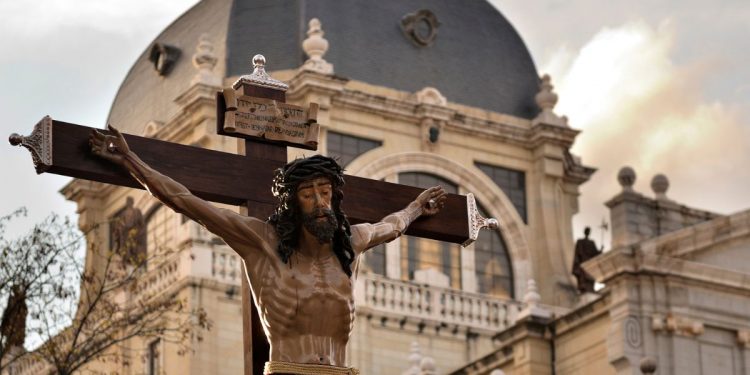 San Altmano de Passau: Obispo y pastor bávaro junto al Danubio | Santoral 8 de agosto