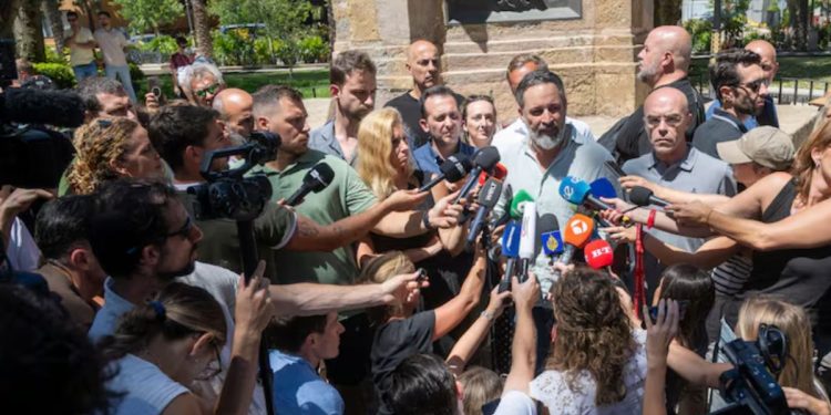 La extrema derecha explota la crisis de Ceuta con bulos, discursos hiperbólicos y contenidos virales