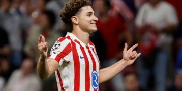 Julián Álvarez se reincorpora al Atlético en medio de los rumores con el FC Barcelona