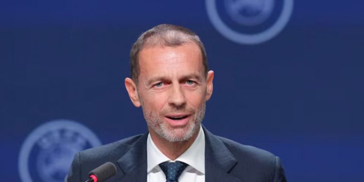 UEFA, Concacaf y AFC se alían contra Infantino por la venta del Mundial: «Es un fallo de juicio»
