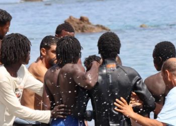 Noche de peleas y reyertas en el Trampolín y barriadas de Ceuta ante la saturación por la crisis migratoria