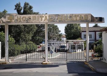 Vox rechaza alojar a menores migrantes en el Hospital Militar de Ceuta y exige ubicarlos junto a la frontera