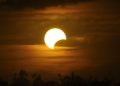 Así se verá el eclipse solar desde Ceuta: hora, porcentaje de ocultación y previsión del tiempo