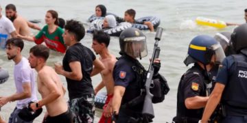 Ceuta, a la deriva 15 días después del 30J: colapso, silencios políticos y el viraje táctico de Marruecos