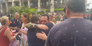VOX Ceuta exige la paralización inmediata del centro provisional de migrantes en la avenida de Otero
