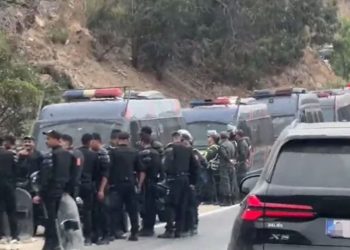 Marruecos frustra un intento masivo de salto a Ceuta mientras se mantiene la tranquilidad en la frontera