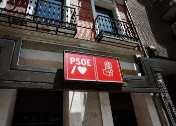 El PSOE afronta un otoño político marcado por la inquietud ante las investigaciones sobre su financiación