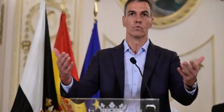 Pedro Sánchez encabeza una nueva reunión telemática con ministros para abordar la crisis migratoria en Ceuta