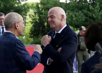 La FIFA cesa a Kevin Lamour tras enfrentarse a Infantino por el intento de abrir el Mundial a inversores privados