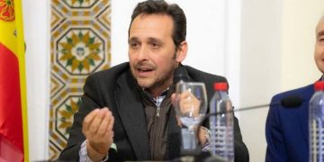 Vox exige a Vivas un Gobierno de coalición en mayoría absoluta y priorizar medidas locales frente a la crisis migratoria