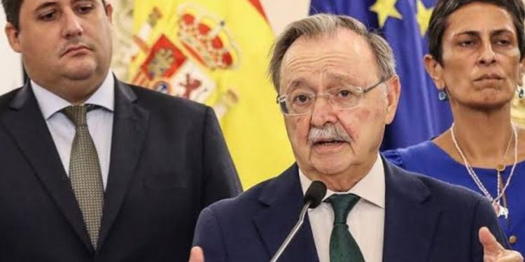Vivas acusa a Marruecos de desestabilizar la soberanía española y exige al Gobierno expulsar a los migrantes de Ceuta