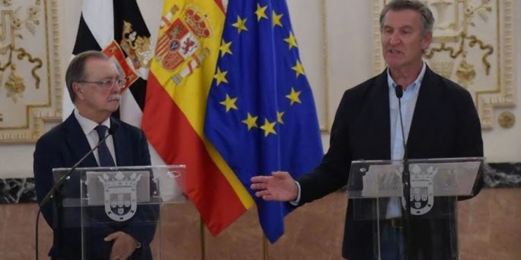 Feijóo y Vivas abren una nueva batalla política por el futuro de los menores migrantes en Ceuta