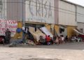 Un nuevo episodio de violencia en Ceuta se salda con un migrante apuñalado en el Tarajal