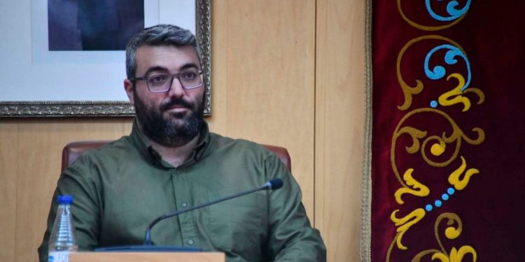 Melchor León exige al Gobierno un hospital de campaña y medidas urgentes ante la crisis en Ceuta