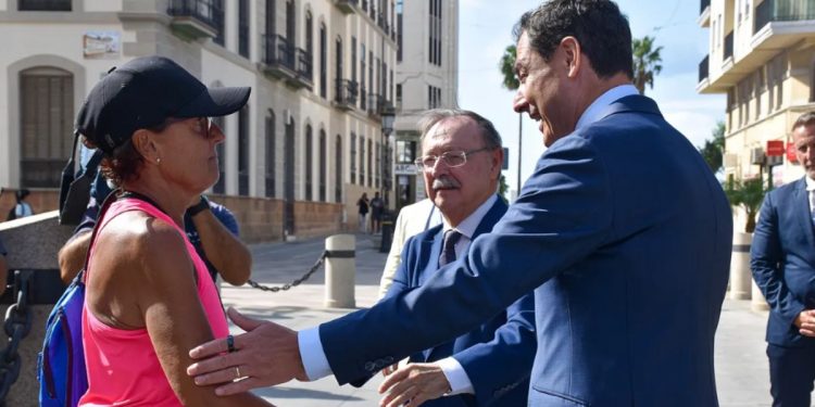 Moreno y Vivas acusan al Gobierno de «inoperancia» en Ceuta y advierten que las expulsiones tardarán un año al ritmo actual