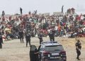 Nuevo desalojo en la playa de El Trampolín mientras las administraciones amplían los espacios de acogida en Ceuta