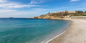 Playas de Ceuta: una guía para disfrutarlas sin prisas