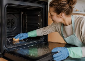 Cómo limpiar el horno sin productos agresivos